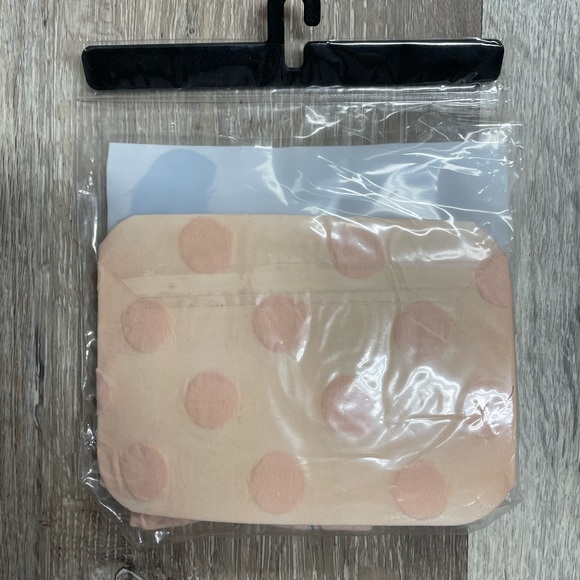 American Apparel sheer luxe shapes pantyhose, size M/L in nude polka dot. - Picture 5 of 6